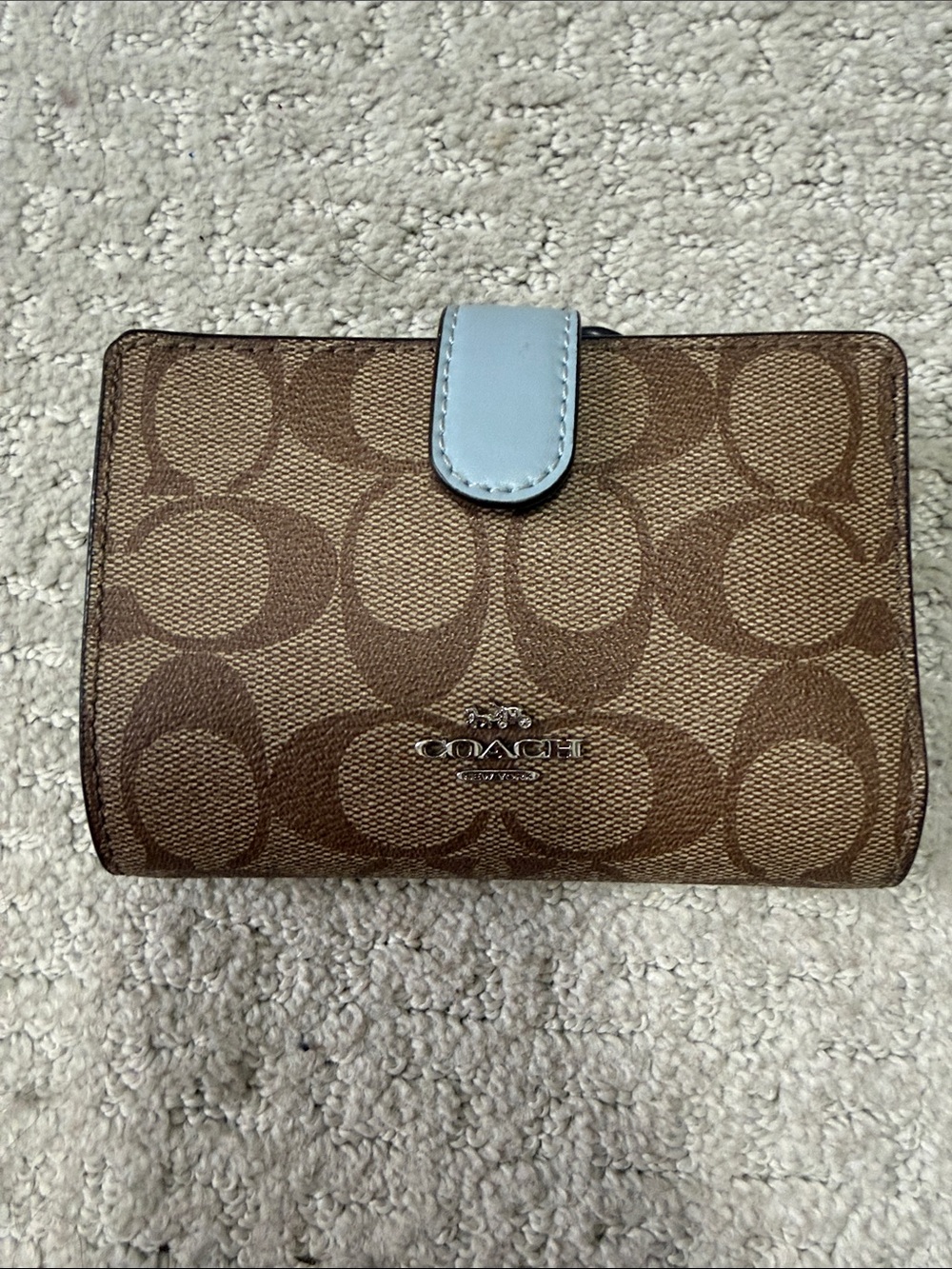 Coach signature leather wallet with blue leather inside and snap NWOT